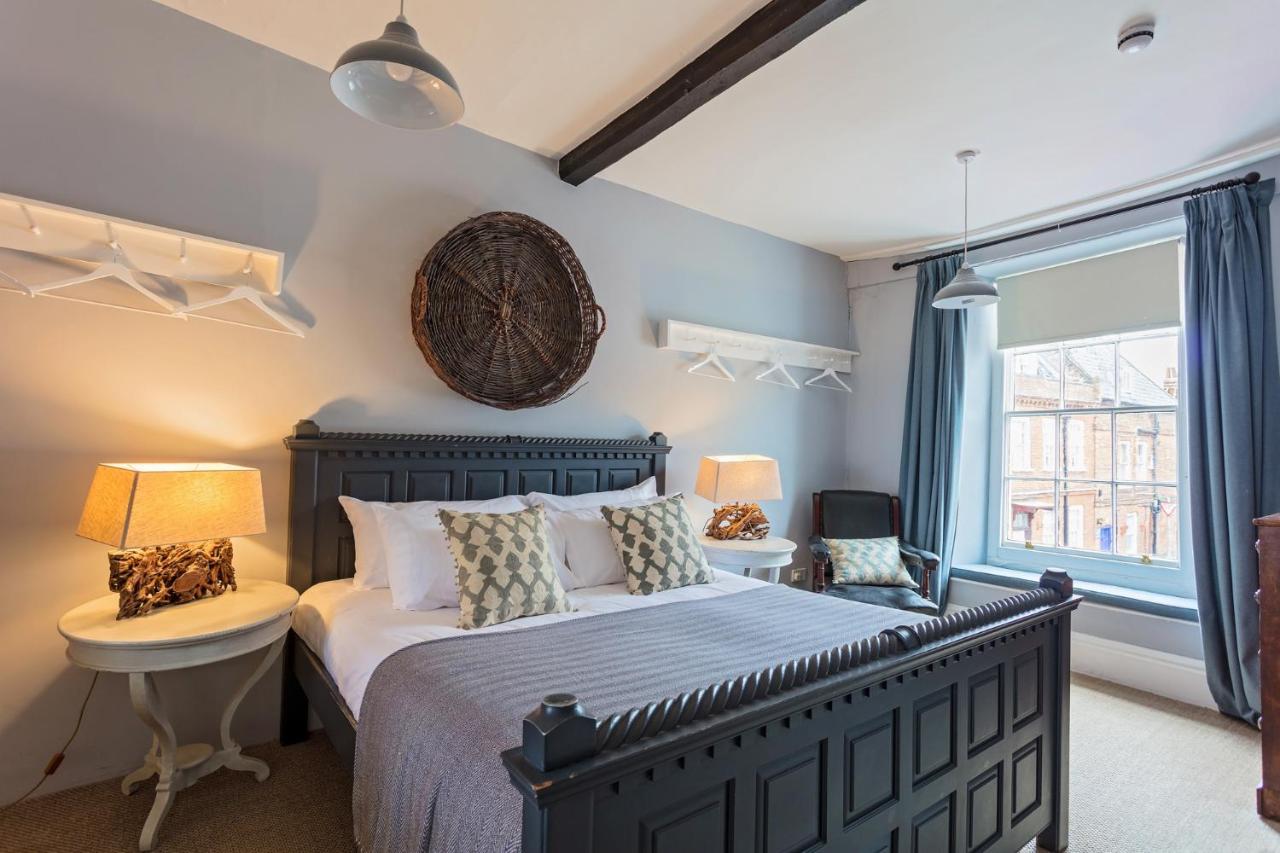 The Black Lion Hotel Little Walsingham Extérieur photo