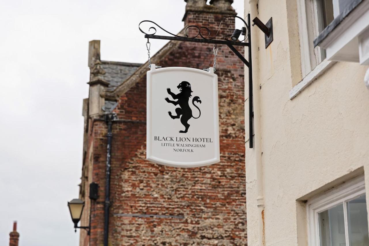 The Black Lion Hotel Little Walsingham Extérieur photo