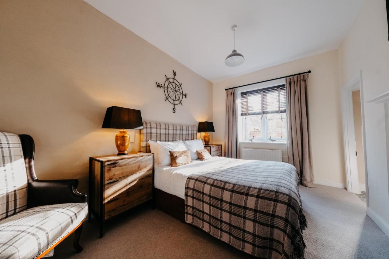 The Black Lion Hotel Little Walsingham Extérieur photo